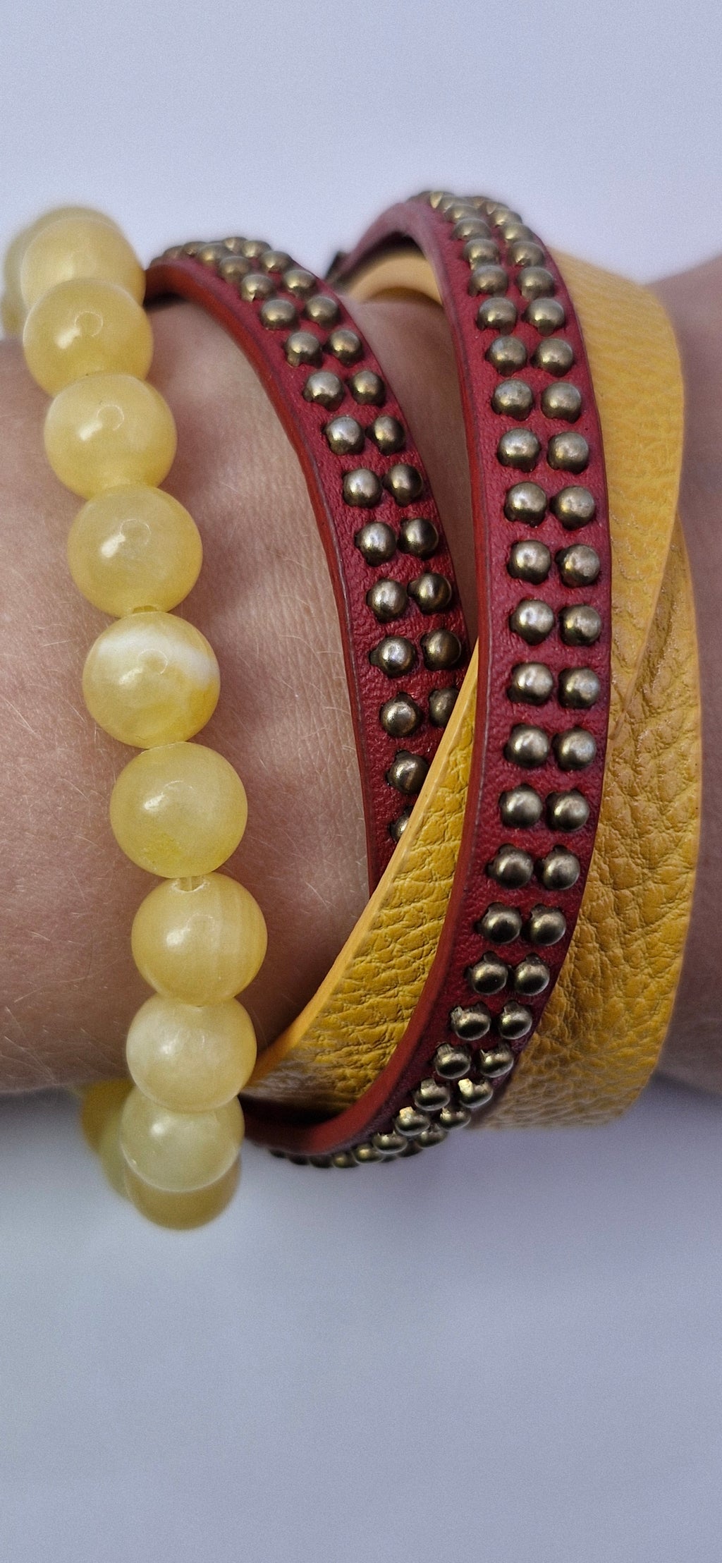 Zestaw „Honey Pop” — żółty kamień + czerwono-żółty wrap z nitami