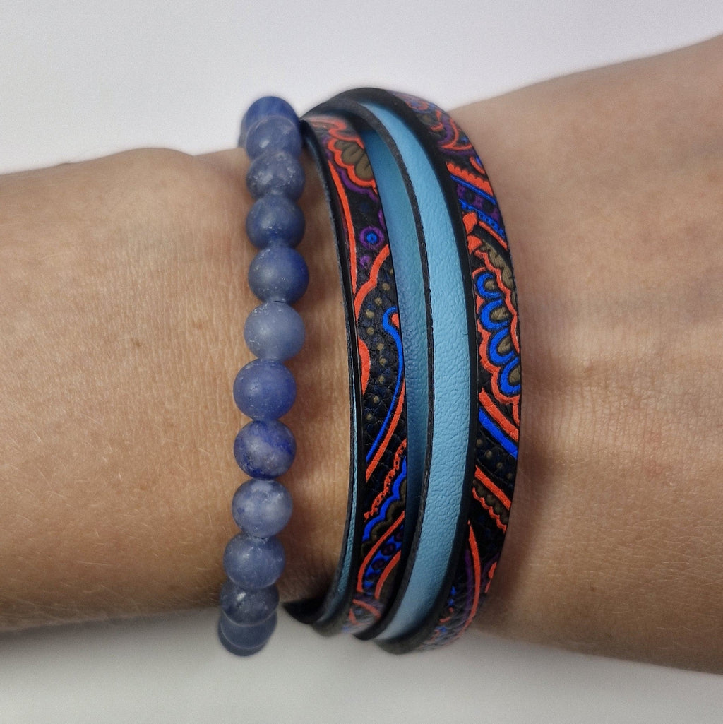Zestaw „Electric Blue” — niebieskie kamienie + czarno-czerwony rzemień z turkusem