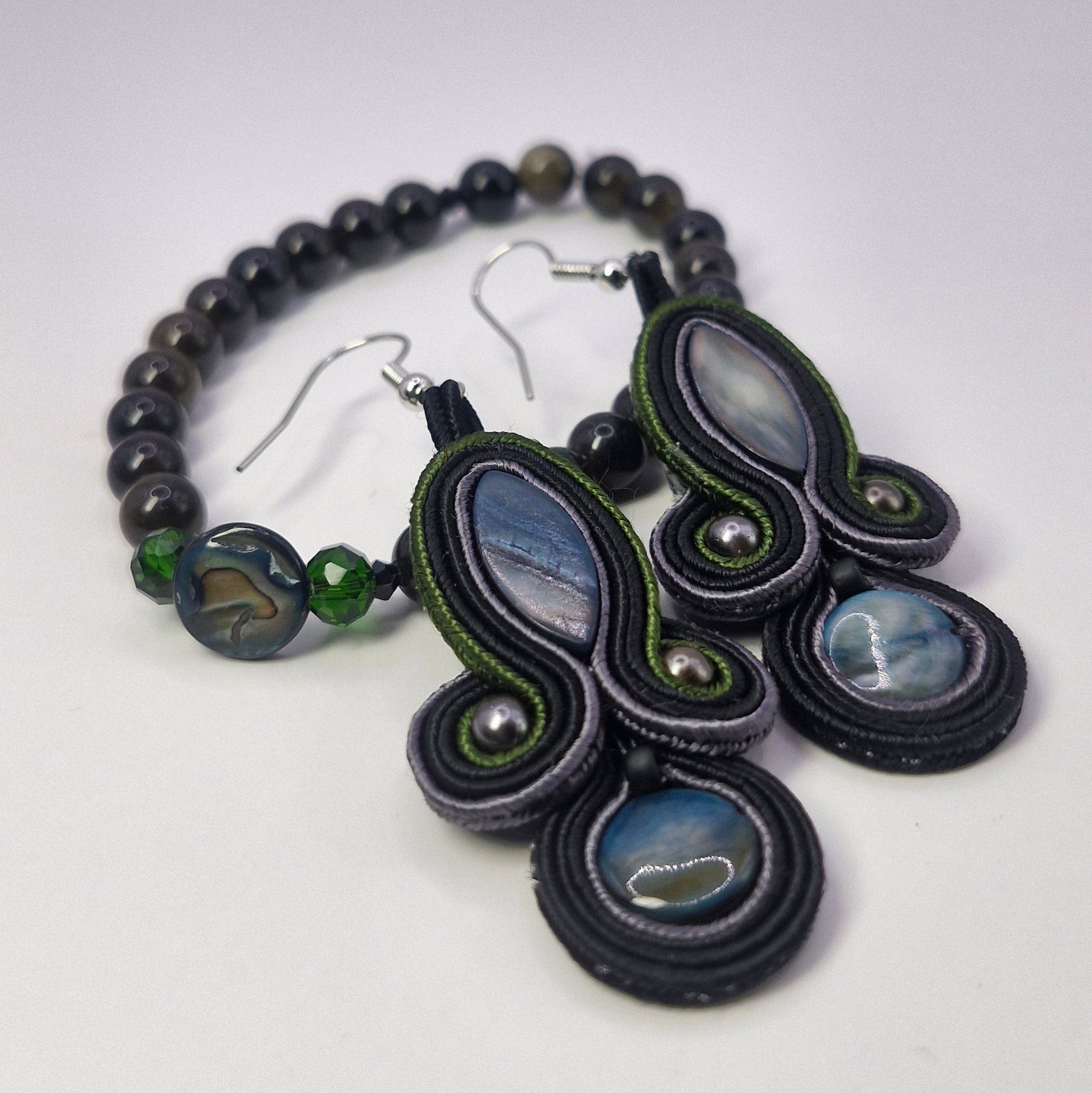 Komplet „Leśne Jeziora” — kolczyki sutasz + bransoletka z kamieni