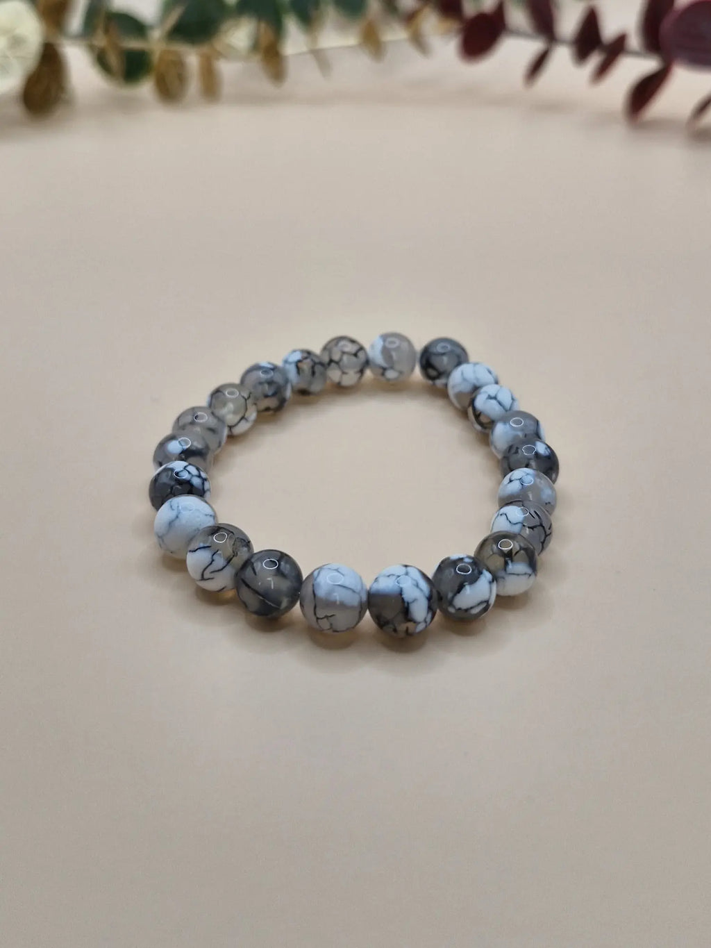 Bransoletka z kamieni naturalnych „Web” (biało-grafitowa)