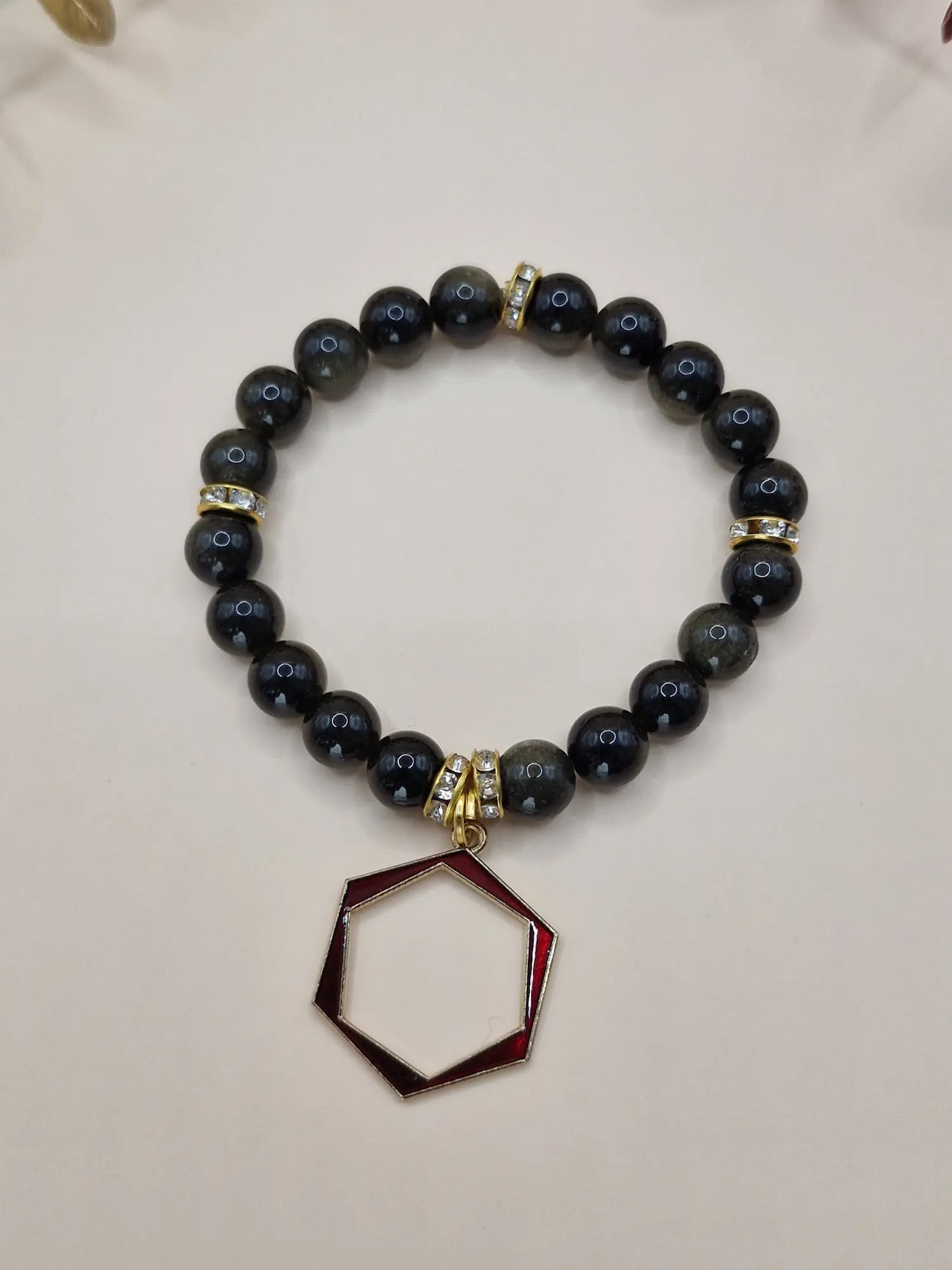 🖤 Bransoletka z naturalnych kamieni – czarny obsydian z geometryczną zawieszką