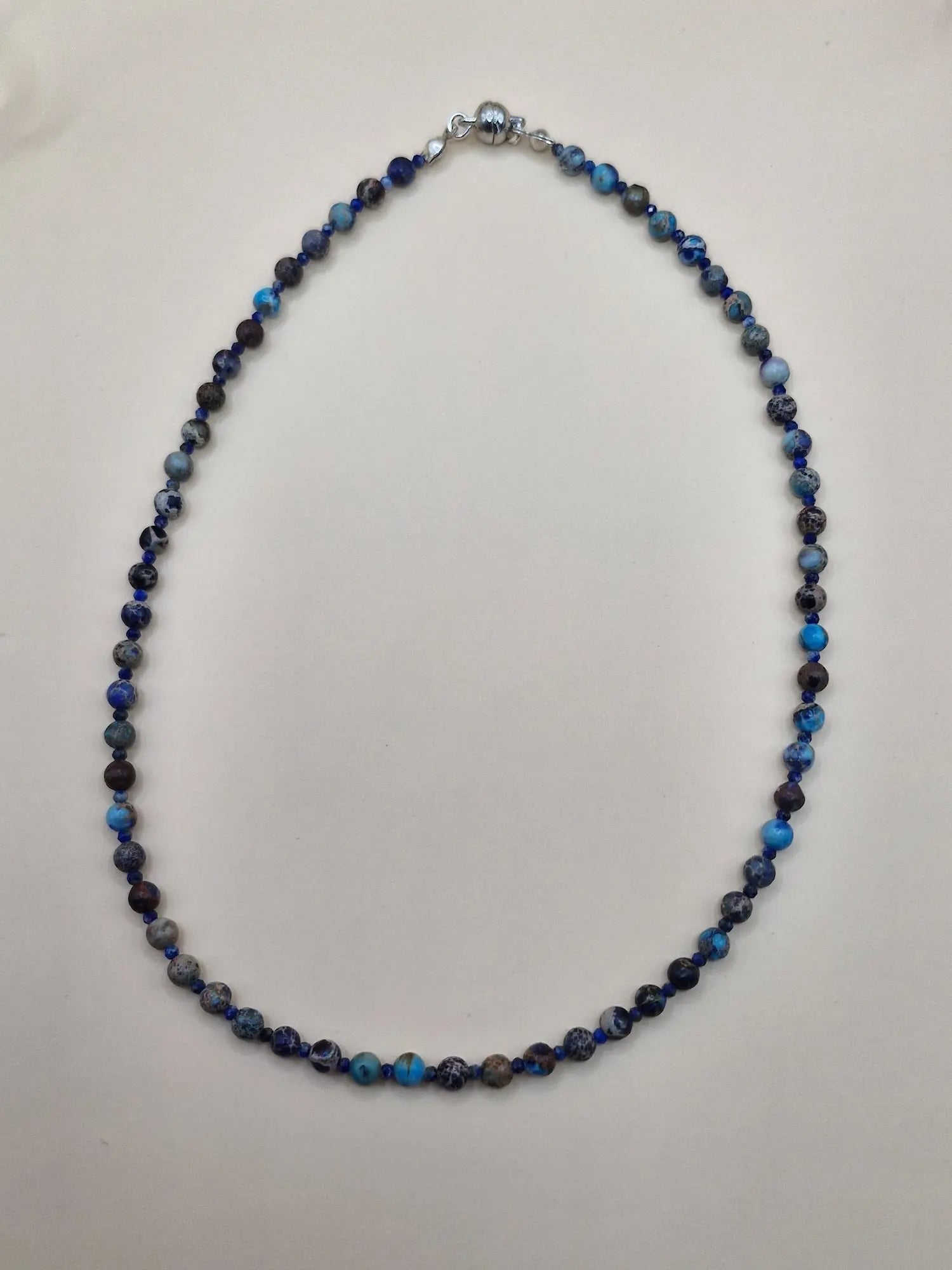 Naszyjnik z kamieni naturalnych w odcieniach niebieskiego (drobne koraliki)