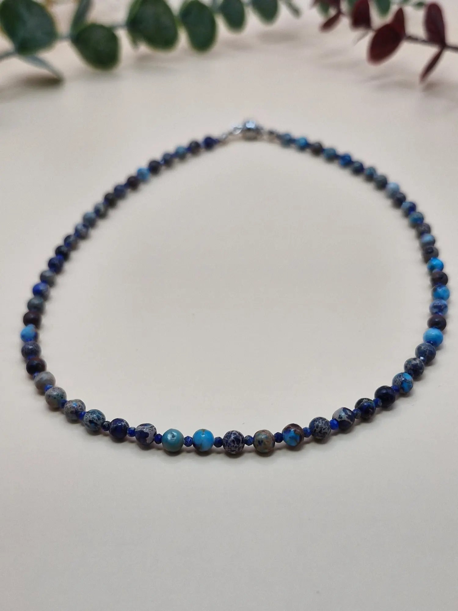 Naszyjnik z kamieni naturalnych w odcieniach niebieskiego (drobne koraliki)