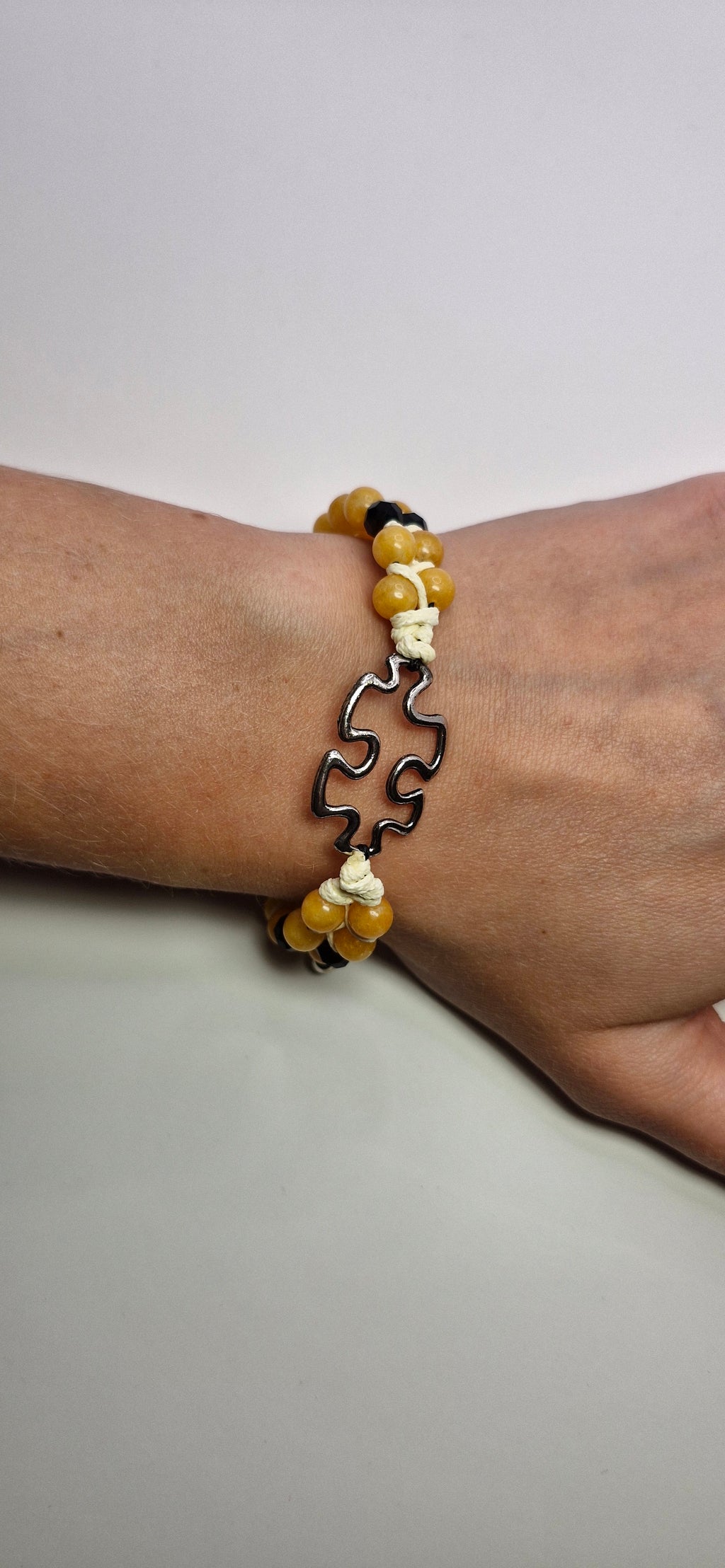 Bransoletka Puzzle – miodowy jadeit & makrama