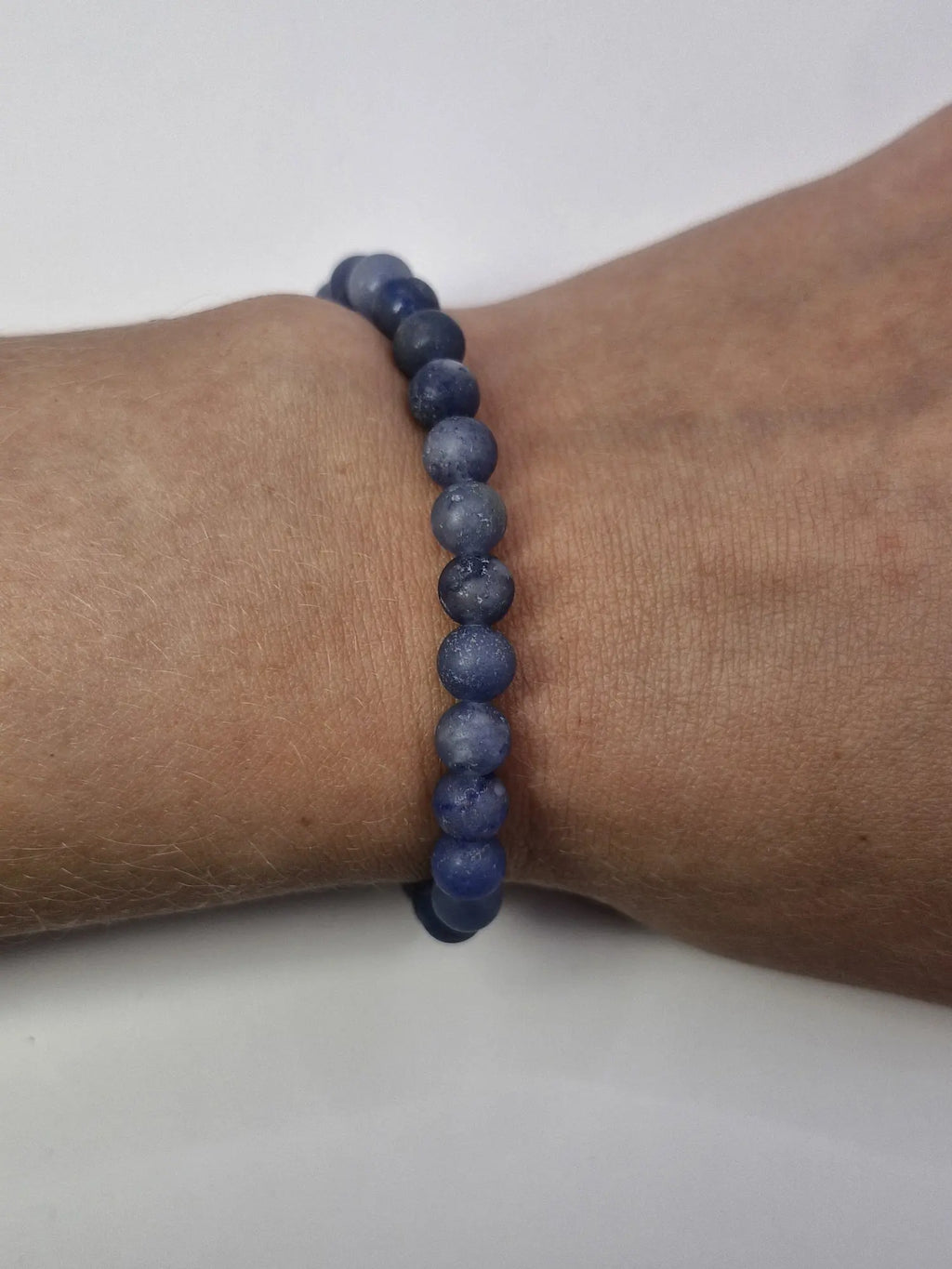 Bransoletka Sodalit Mat – minimalistyczny błękit