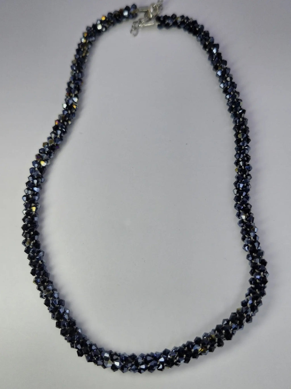 Naszyjnik kryształowy „Czarna Spirala”