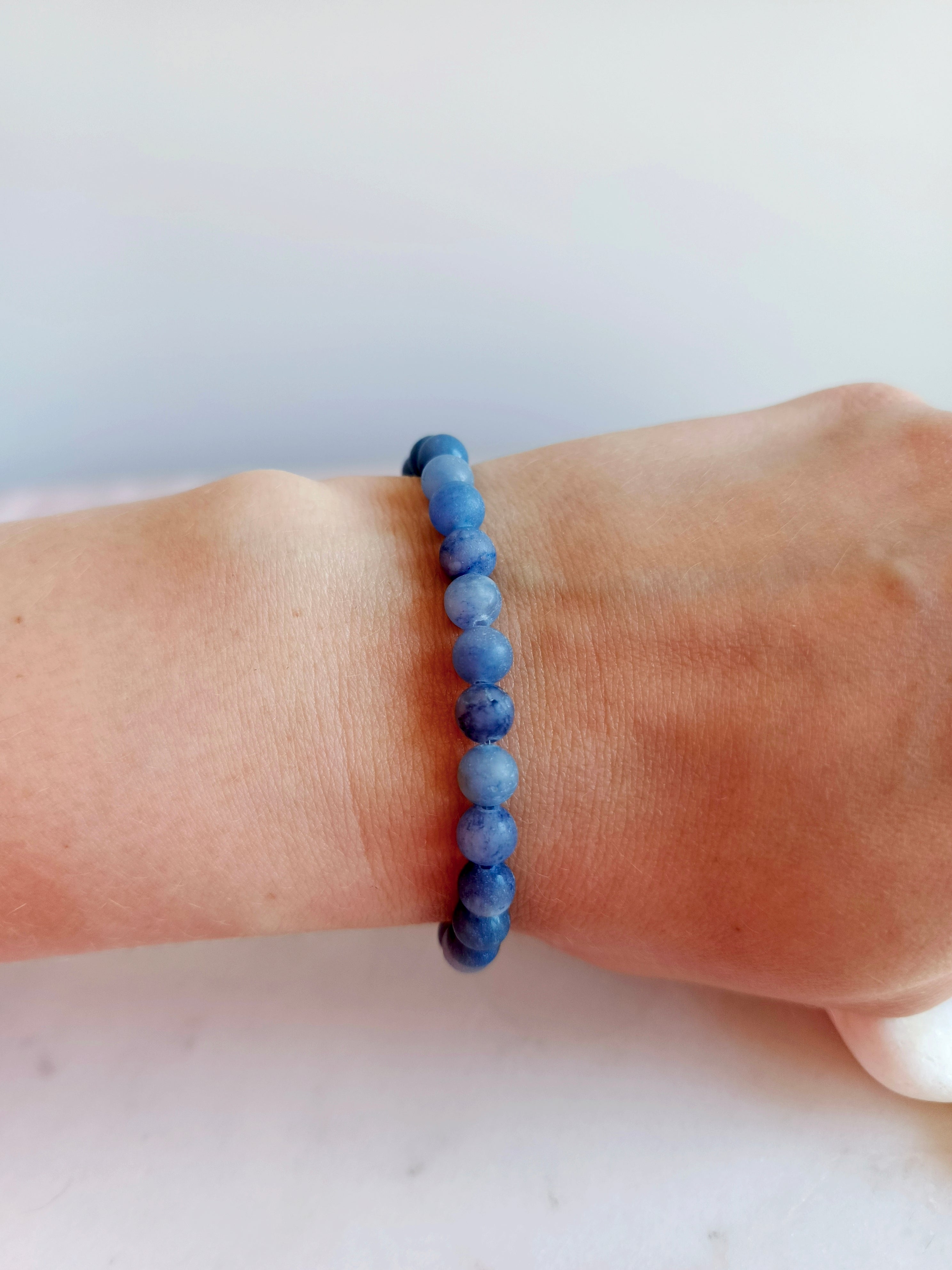 Bransoletka Sodalit Mat – minimalistyczny błękit