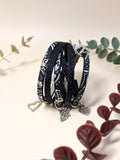 Bransoletka wielopaskowa z zawieszkami – czarna (HANDMADE WITH LOVE)