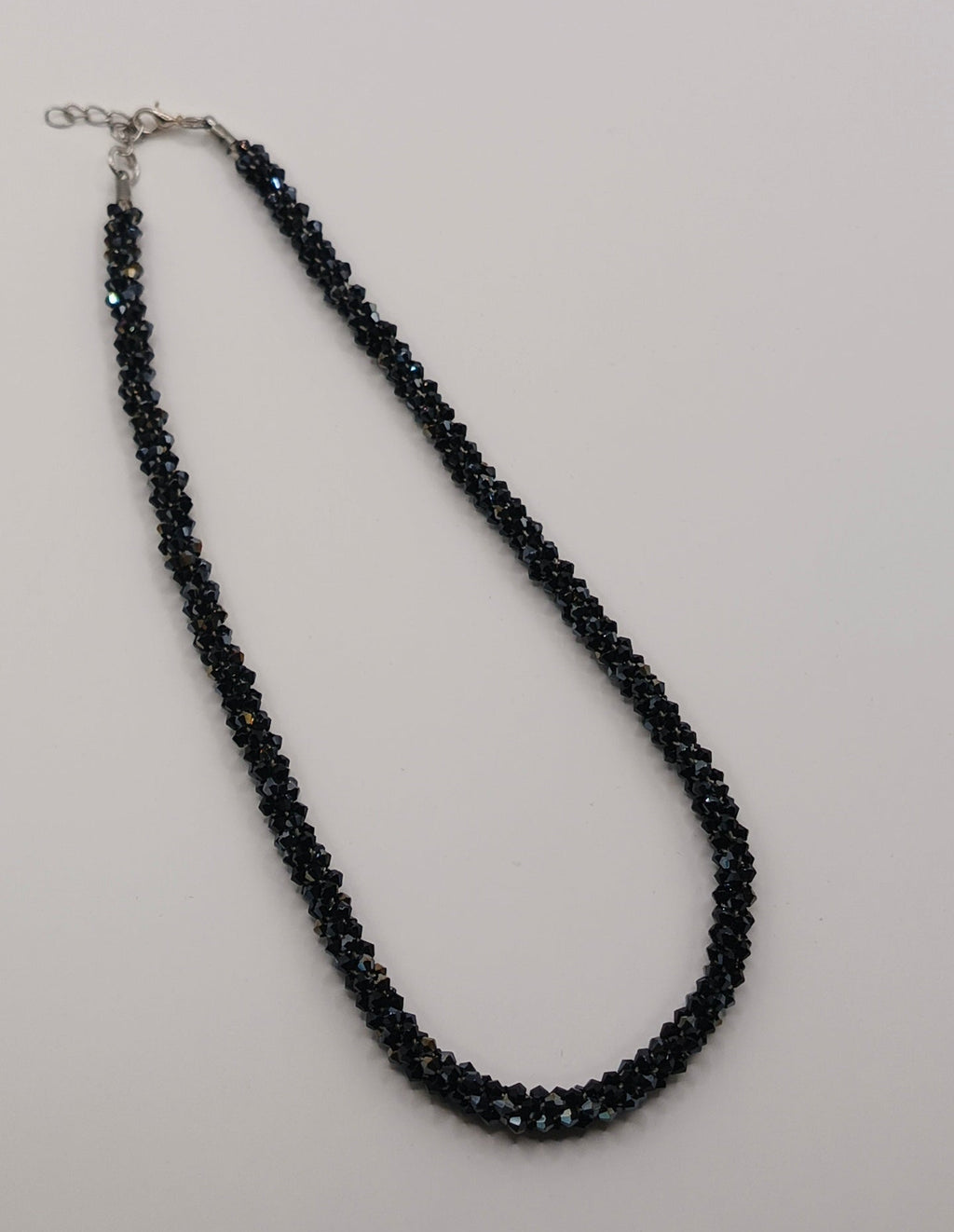 Naszyjnik kryształowy „Czarna Spirala”