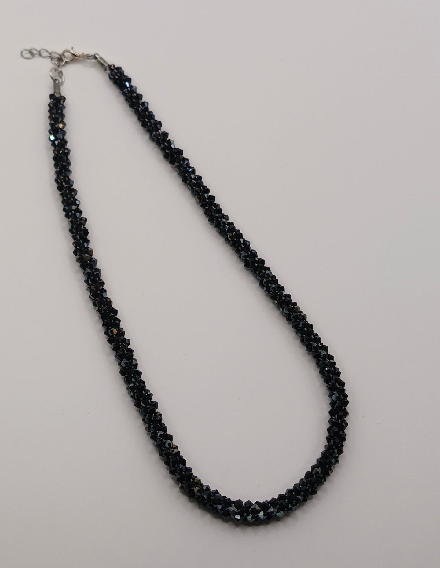 Naszyjnik kryształowy „Czarna Spirala”