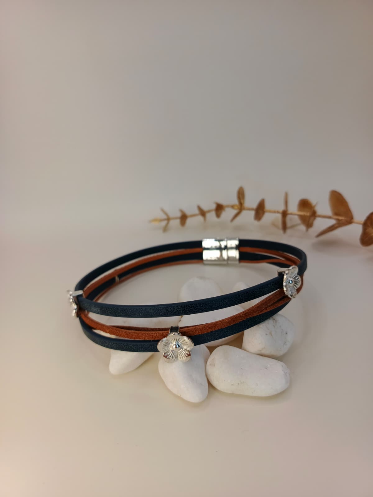 Choker i bransoletka 2w1 ze skóry eko "srebrzyste detale"